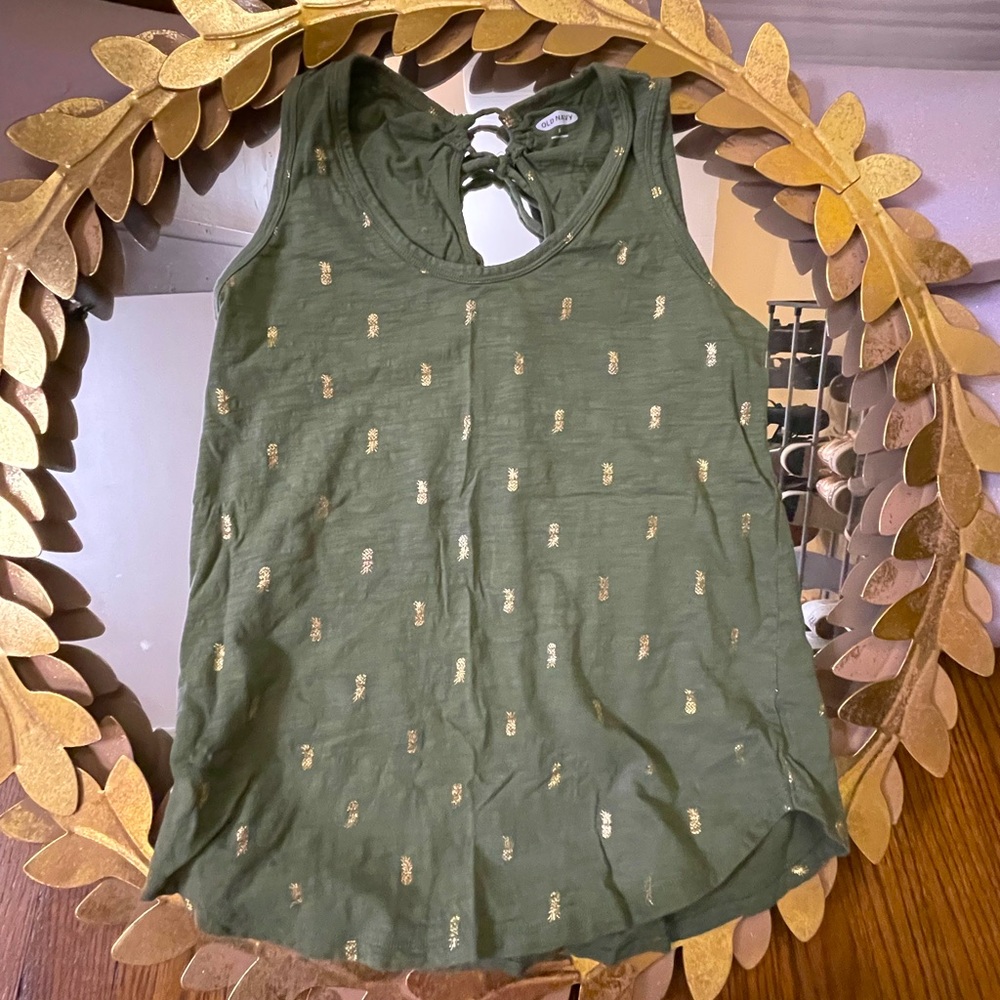 OLD NAVY LIKE NEW-Small - gold foil pineapples on soft Forrest green cotton tank